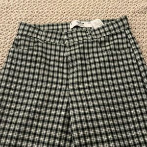 Hollister m checker pants